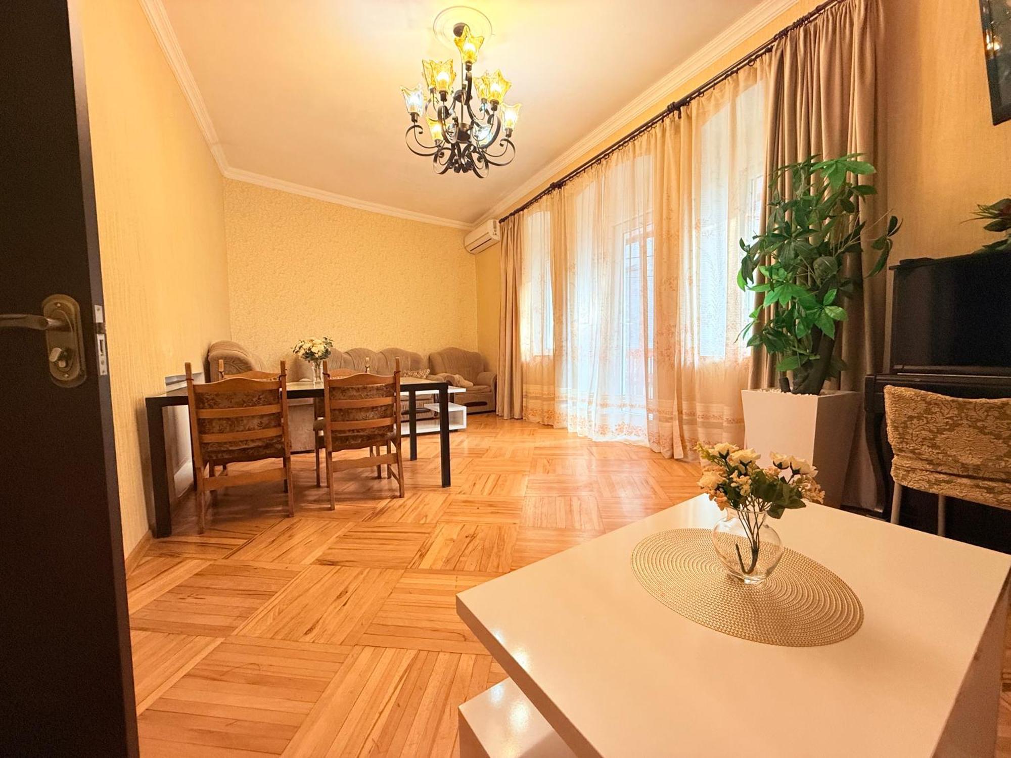 Tamuna Apartment Tiflis Dış mekan fotoğraf